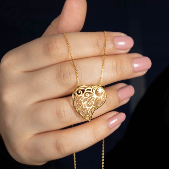 Mücevher Dünyası - 22 Ayar Taşlı Desenli Kalp Altın Kolye - 3,85 Gr.
