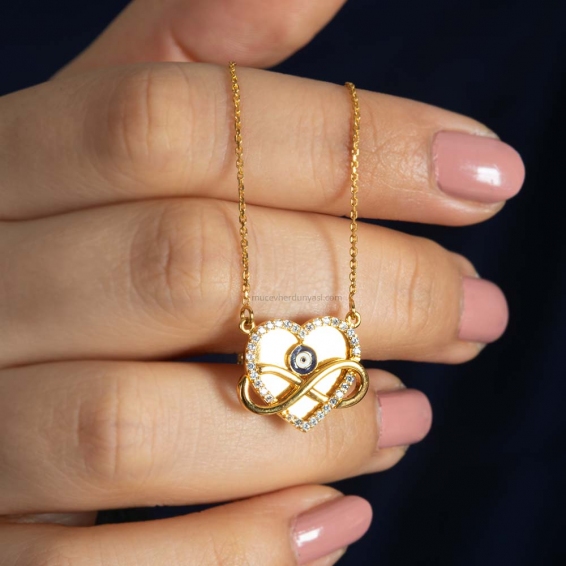 Mücevher Dünyası - 22 Ayar Taşlı Nazar Boncuklu Kalpli Sonsuz Altın Kolye - 5,05 Gr.